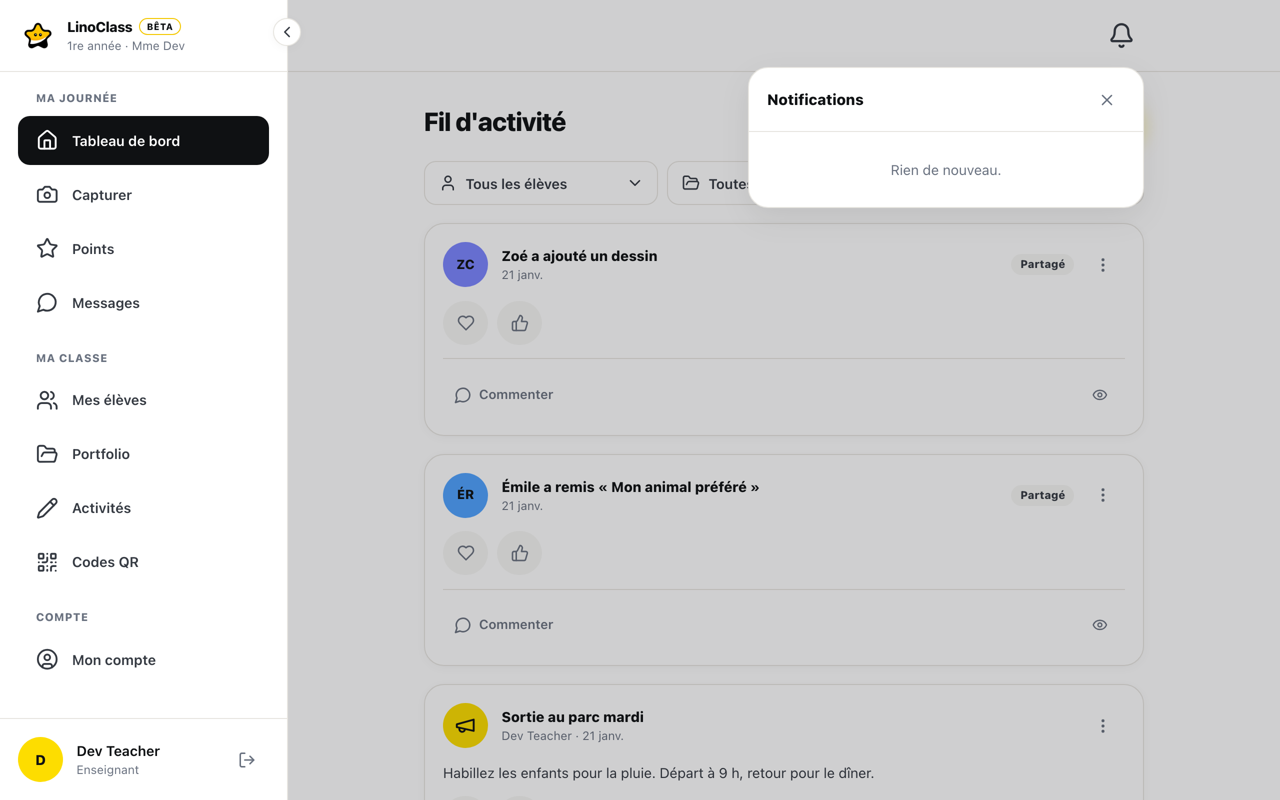 Le panneau des notifications ouvert sous la cloche, dans la barre du haut du fil d'activité.
